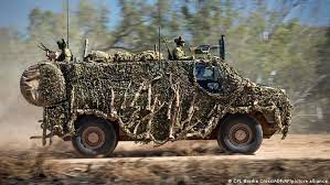 Australia enviará 20 vehículos militares blindados Bushmaster a Ucrania