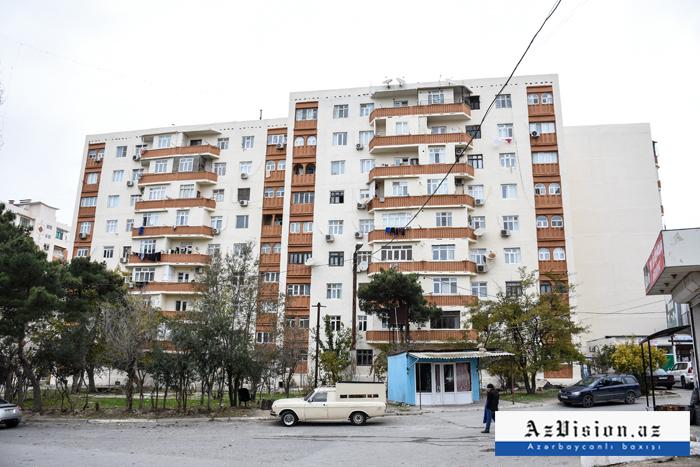    "Qaçqınkom"un sifarişi ilə tikilən mənzillər iki qaydada satılacaq  
   