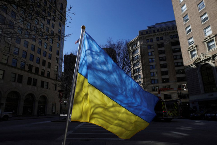 Why did the United States resettle only 12 Ukrainian refugees in March?