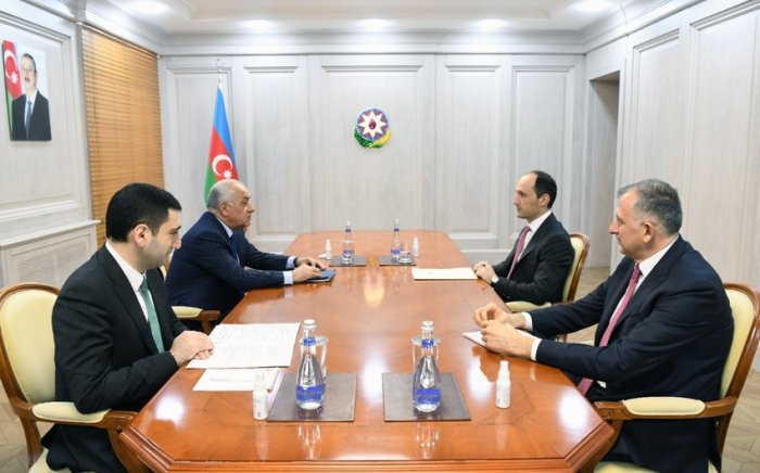 Əli Əsədov  görüş keçirdi  
