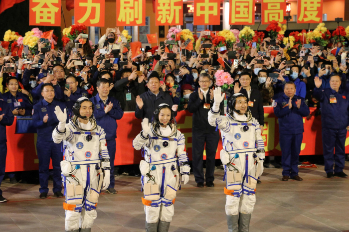 Chinese astronauts return to Earth after 6-month space station mission