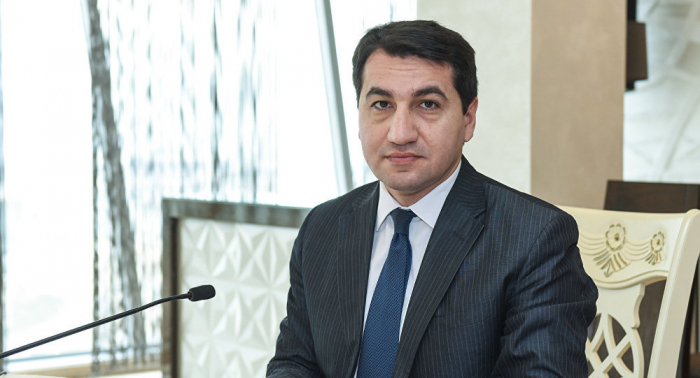     Hikmet Hajiyev  : "Estamos listos para establecer un grupo de trabajo con Armenia"  