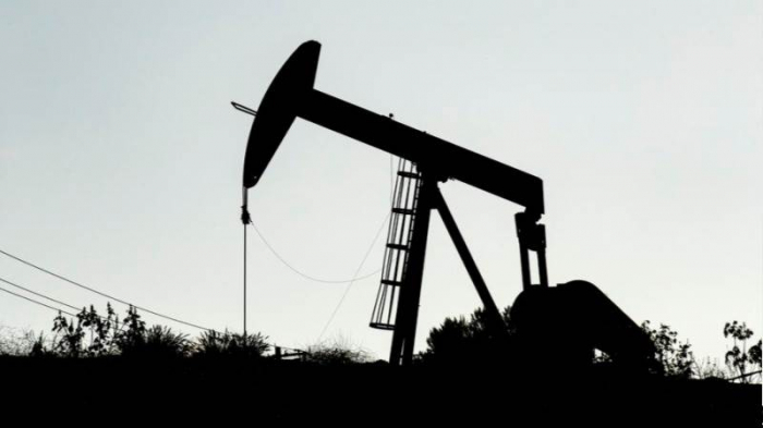 Oil prices fall on world markets