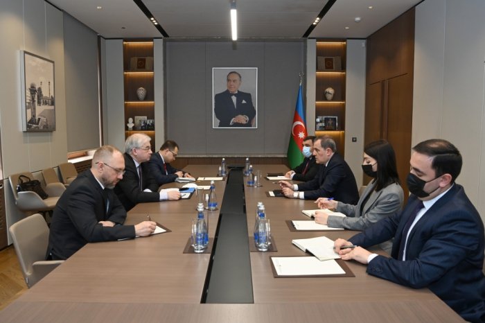    Ceyhun Bayramov Rusiya XİN-in xüsusi nümayəndəsi ilə görüşüb   