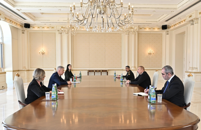   Präsident Ilham Aliyev empfängt den stellvertretenden lettischen Premierminister  
