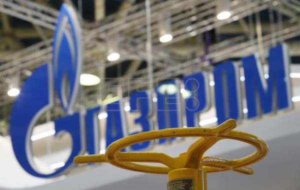 Gazprom confirma que ha suspendido "por completo" el gas a Polonia y Bulgaria