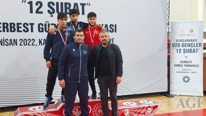 Young Azerbaijani freestyle wrestlers claim ten medals in Turkey