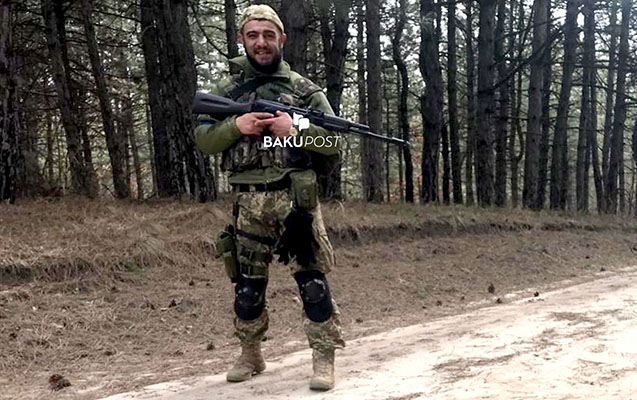    Azərbaycan Milli Qəhrəmanının qardaşı oğlu Ukraynada snayper kimi döyüşür -    Video        
