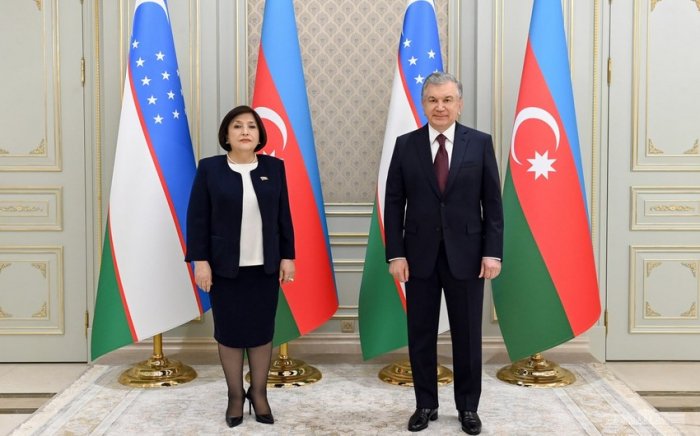 Şavkat Mirziyoyev Milli Məclisin sədrini qəbul edib  
