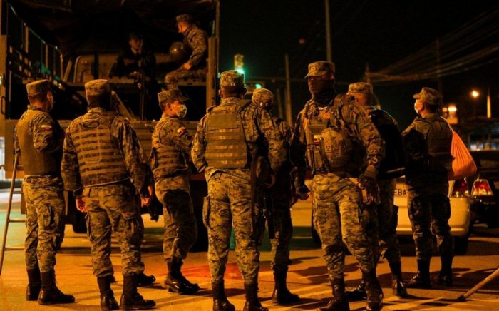 Ekvadorda həbsxanada toqquşma:    20 ölü   