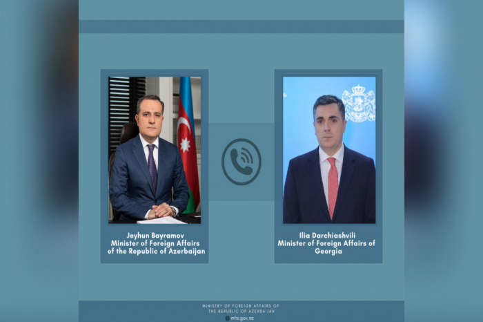  Ceyhun Bayramov Gürcüstanın keçmiş və yeni XİN rəhbərilə danışdı 

