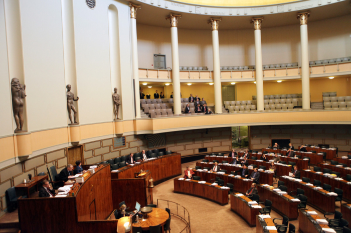     Finlandiya parlamenti NATO-nu seçdi    
