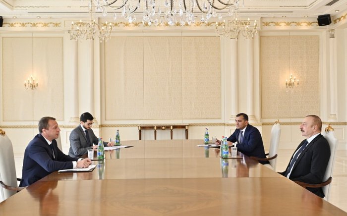  Presidente Ilham Aliyev recibe al Ministro de Turismo de Israel 