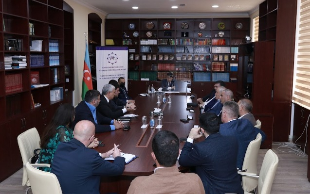Fuad Muradov xaricdə yaşayan azərbaycanlı iş adamları ilə görüşdü