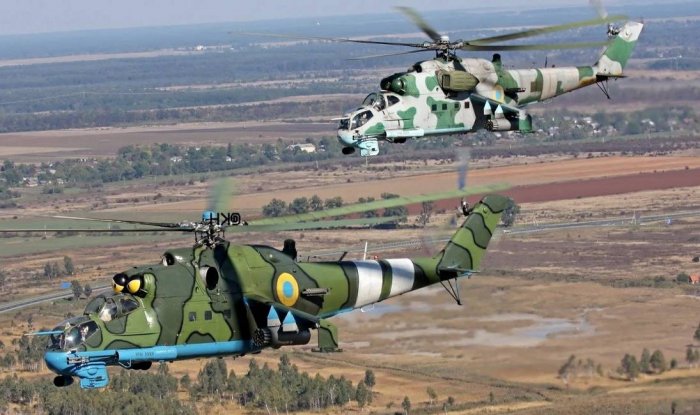    Ruslar Mariupol yaxınlığında 2 helikopter vurublar -    VİDEO      