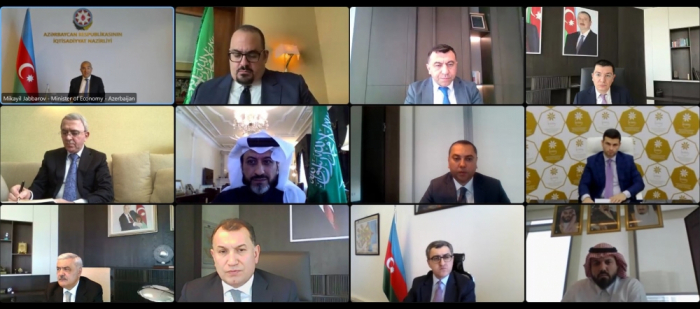 Azerbaiyán y Arabia Saudí discuten la cooperación en el ámbito de la inversión