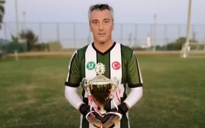 Oyunda infarkt keçirən türkiyəli qapıçı öldü  
