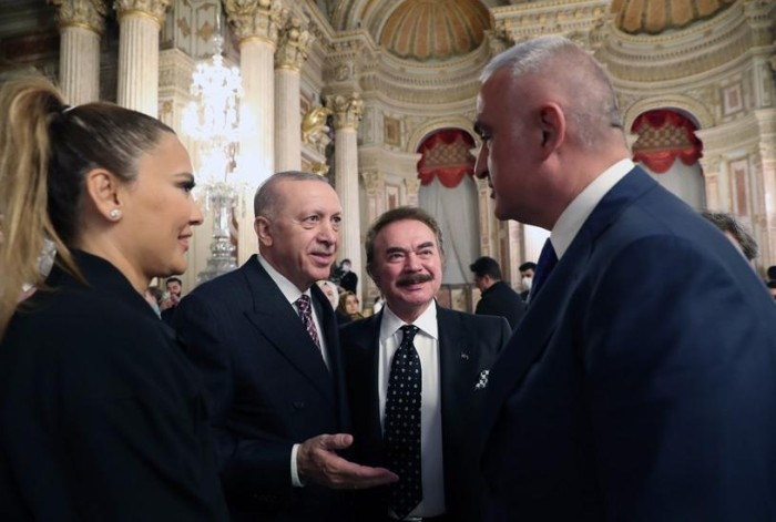    Ərdoğan məşhurlar üçün iftar süfrəsi açdı -    FOTO     
   