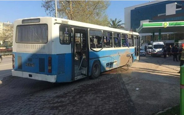    Bursada avtobusa bomba qoyuldu,    ölən və yaralılar var      