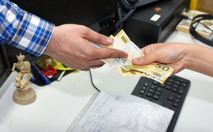 Vətəndaşı rüşvət verməyə təhrik edən həbs olundu