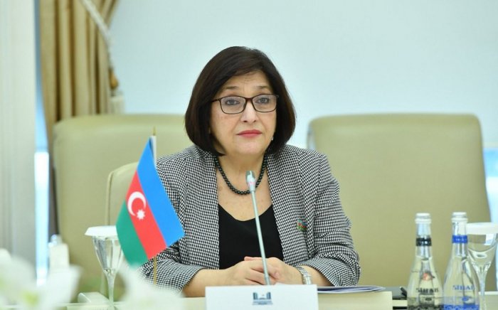       Spiker:    "Ermənistan üzərinə götürdüyü öhdəliklərə əməl etməlidir"   