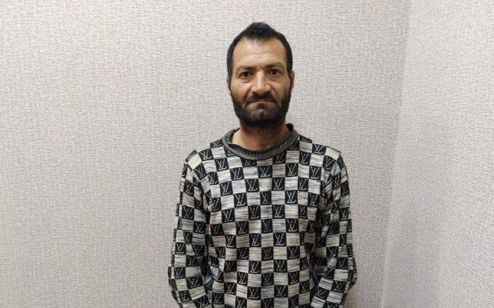 Mühafizəçini döyüb, pencəyini apardı