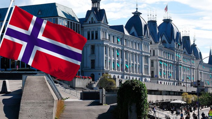    Norveç 3 rus diplomatını ölkədən qovur   