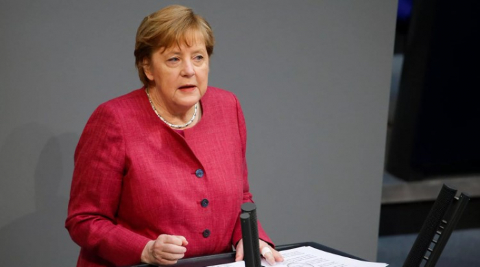   Merkel Ukraynanın NATO yolunda    "sədd olması"   na haqq qazandırdı    