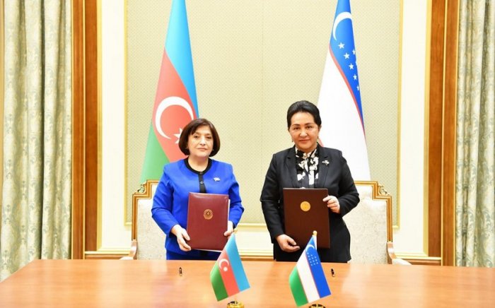 Azərbaycan və Özbəkistan arasında sənədlər imzalanıb  
