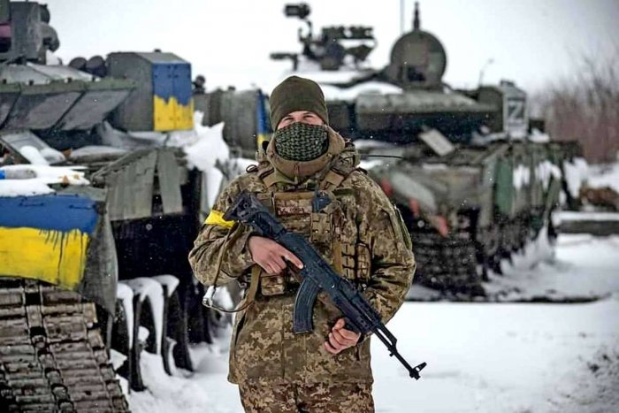    Ukraynanın müharibə itkiləri:    2526 tank, 566 PUA, 141 təyyarə      