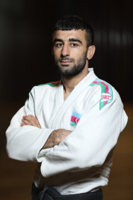 Judoca paralímpico de Azerbaiyán gana la medalla de plata en el torneo de Antalya
