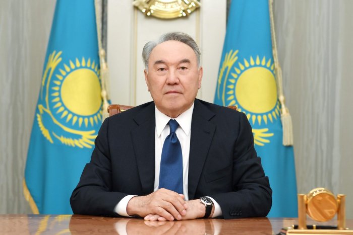 Nazarbayevin statusu konstitusiyada təsbit ediləcək 