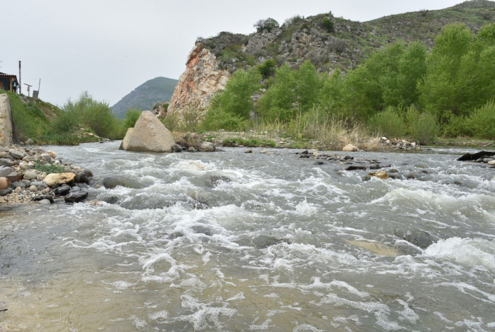   La cuarta Cumbre del Agua de Asia y el Pacífico abordó la contaminación del río Okhchuchay por Armenia  