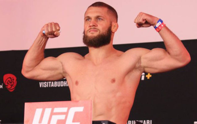    Azərbaycanın UFC-də ilk döyüşçüsü o olacaq  
   