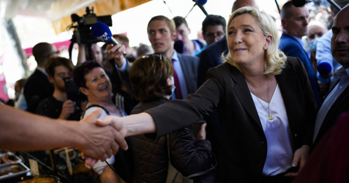 Selon Le Pen, les manifestations contre l