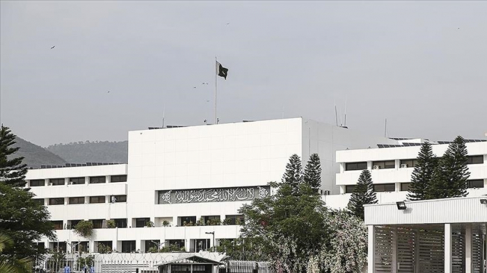 Pakistan: le nouveau gouvernement prête le serment constitutionnel