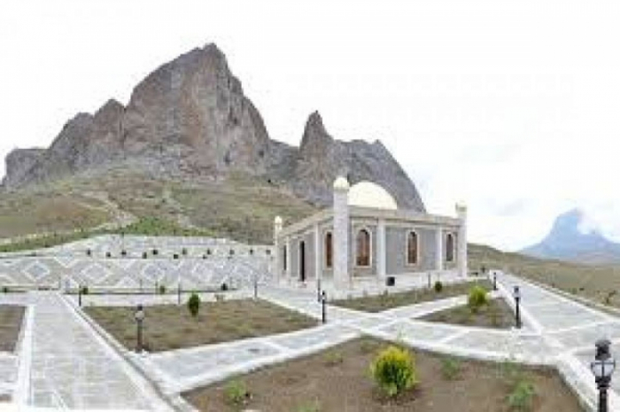 Con motivo del Día Internacional de los Monumentos y Sitios se llevará a cabo el proyecto "Monumento Limpio" en Bakú