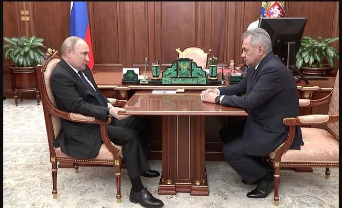    "Azovstal"a hücumun dayandırılmasını əmr edirəm" -    Putin      