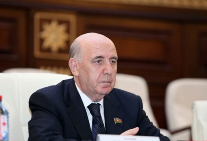    "Bütün xəstəliklər icbari tibbi sığorta ilə əhatə olunmalıdır"      
