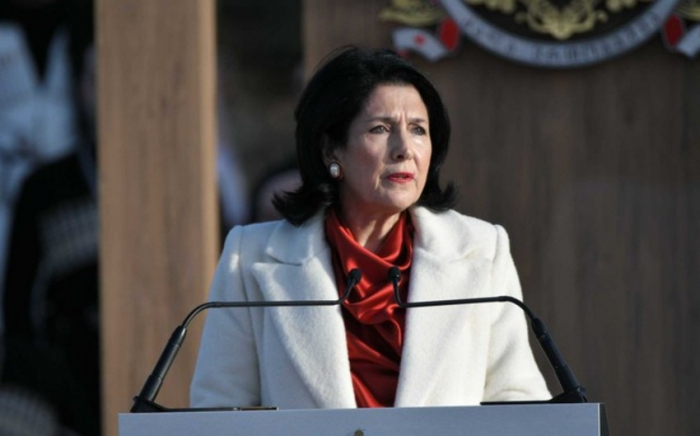    Gürcüstan Prezidenti dünya müsəlmanlarını təbrik edib  
   