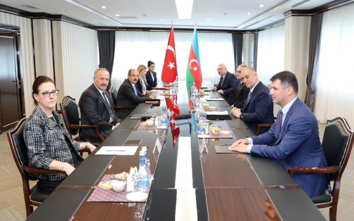    DTX rəisi Türkiyə Milli Təhlükəsizlik Şurasının Baş katibi ilə görüşüb  
   