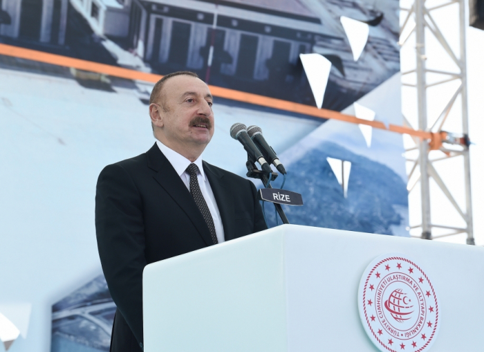       İlham Əliyev:    “Rize Türk dünyasına böyük lider Rəcəb Tayyib Ərdoğanı bəxş edib”   