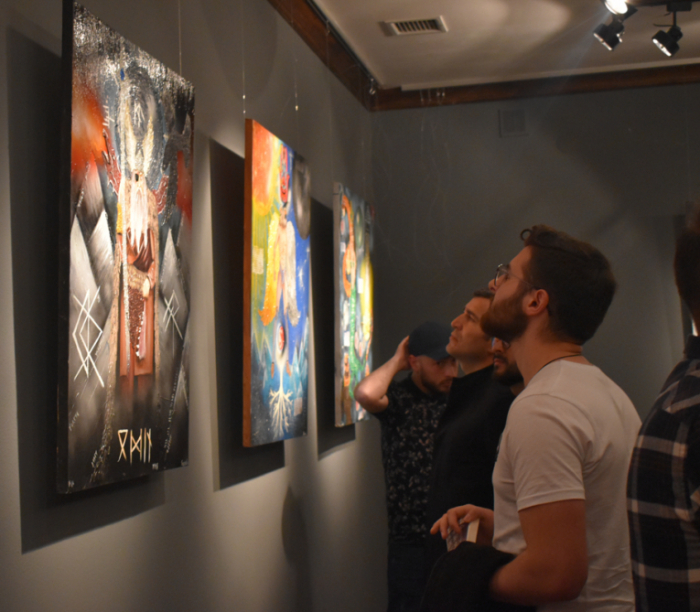 Se inaugura en Tiflis exposición de un joven artista azerbaiyano