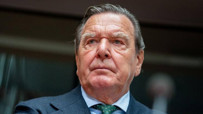   EU-Parlament fordert Sanktionen gegen Schröder  