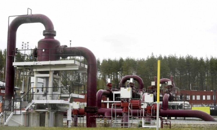   Russia halts its natural gas supplies to Finland  