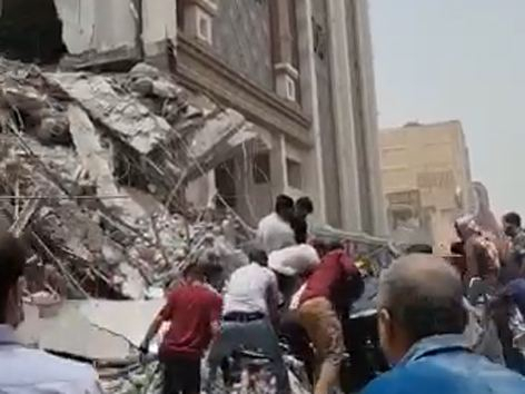    İranda 10 mərtəbəli bina çökdü,   ölənlər var - YENİLƏNİB     
   