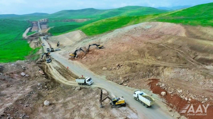  Aserbaidschan setzt den Bau der Füzuli-Hadrut-Autobahn fort  