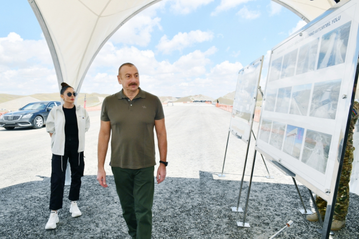   Präsident Ilham Aliyev besichtigte den Bau der Horadiz-Dschabrayil-Zangilan-Aghband-Autobahn   