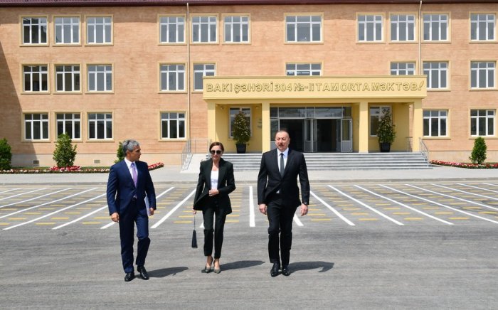    İlham Əliyev və Mehriban Əliyeva Sabunçuda məktəbin açılışında -  Fotolar+Yenilənib  
   
