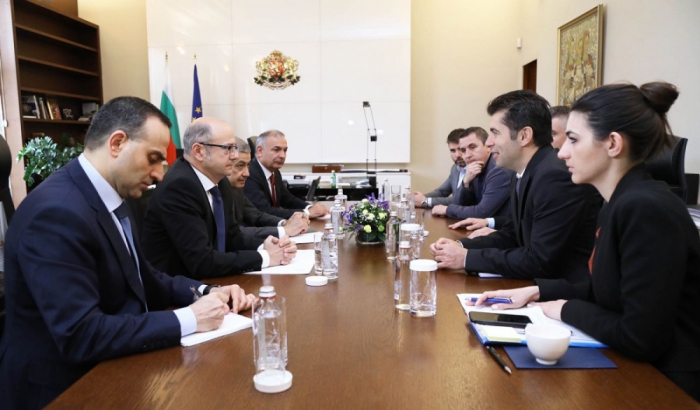 Azerbaijani energy minister meets with Bulgarian premier